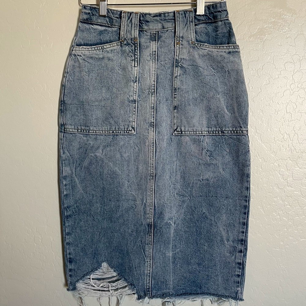 We The Free distressed Jean skirt